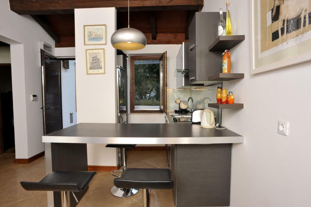 Holiday House Lena Пореч Екстер'єр фото