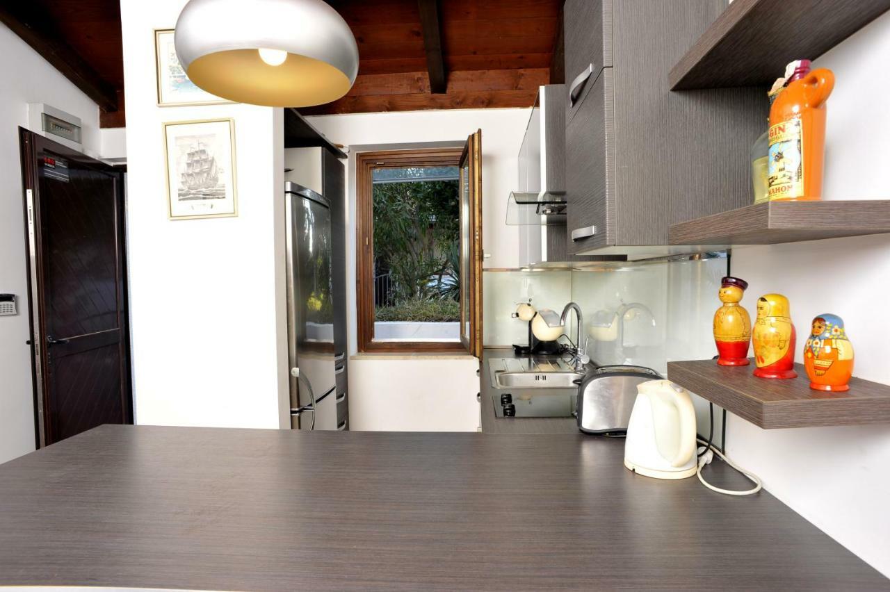 Holiday House Lena Пореч Екстер'єр фото